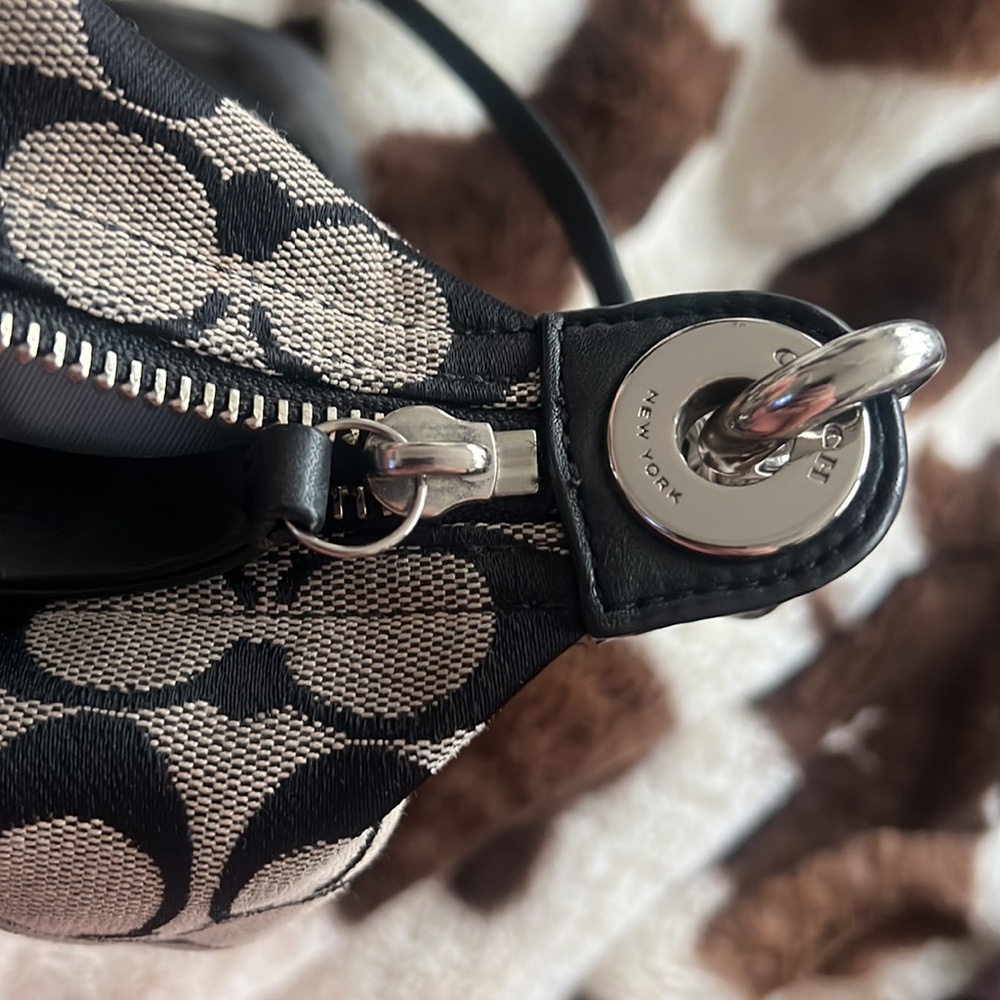 Coach Purse - Picture 8 of 12